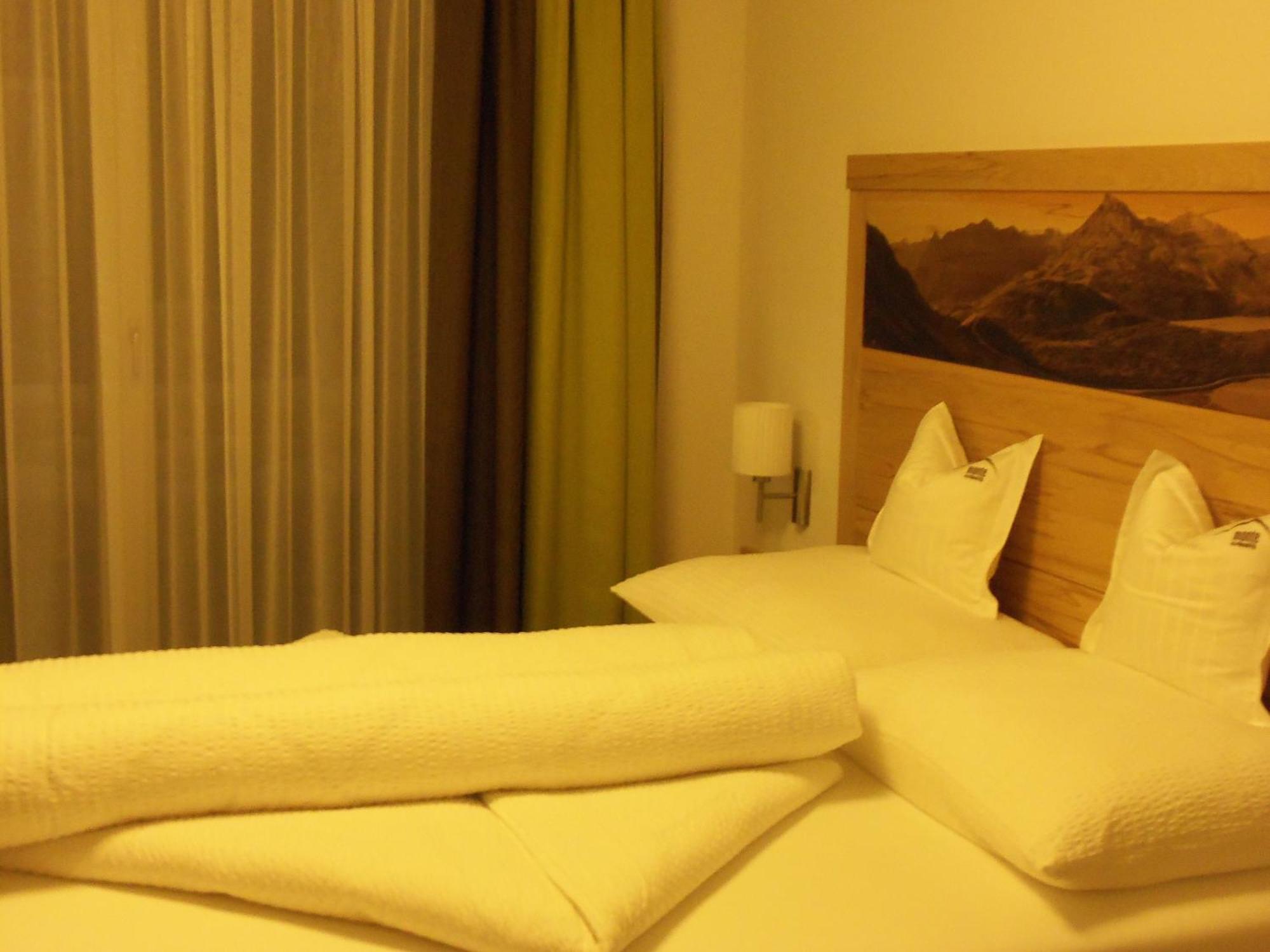 Alpinhotel Monte Superior - Silvretta Card Premium Betrieb Galtuer Exterior photo