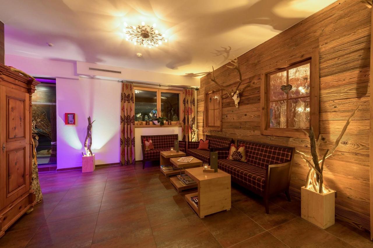 Alpinhotel Monte Superior - Silvretta Card Premium Betrieb Galtuer Exterior photo